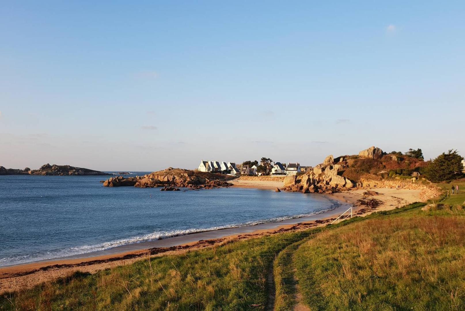 Maison 4 Personnes A 100M De La Plage De La Greve Rose A Tregastel - Ref 142 Luaran gambar
